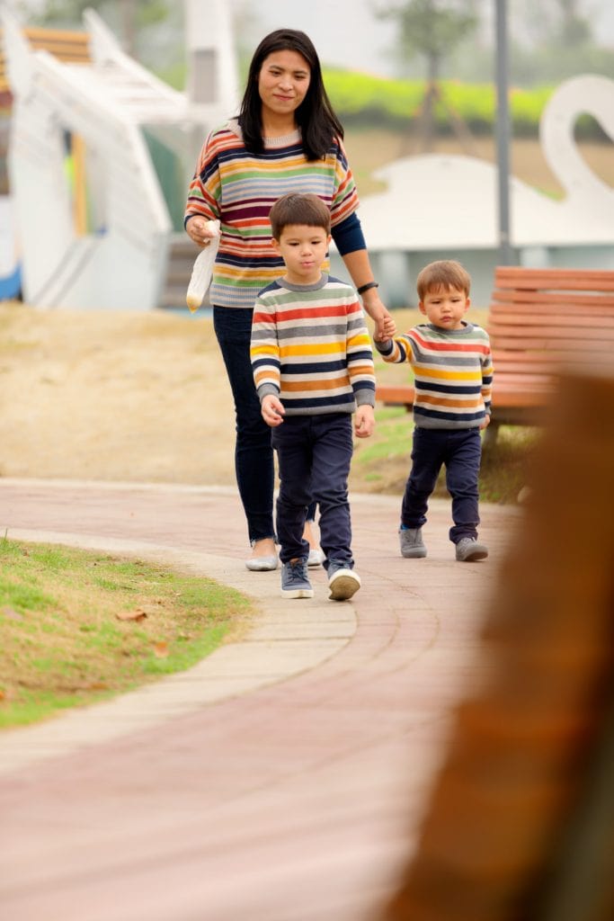 Family Documentary Photography in Park by Aric Rachel Photography Stanwood Camano Island Washington 14